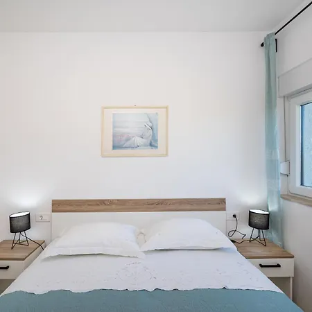 Апартаменты Vista Mare 2 With Heated Pool