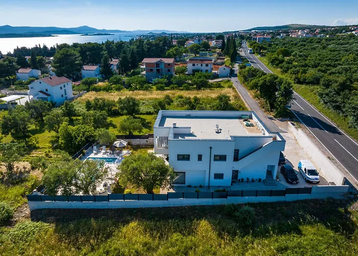 Apartment Vista Mare 2 With Heated Pool *