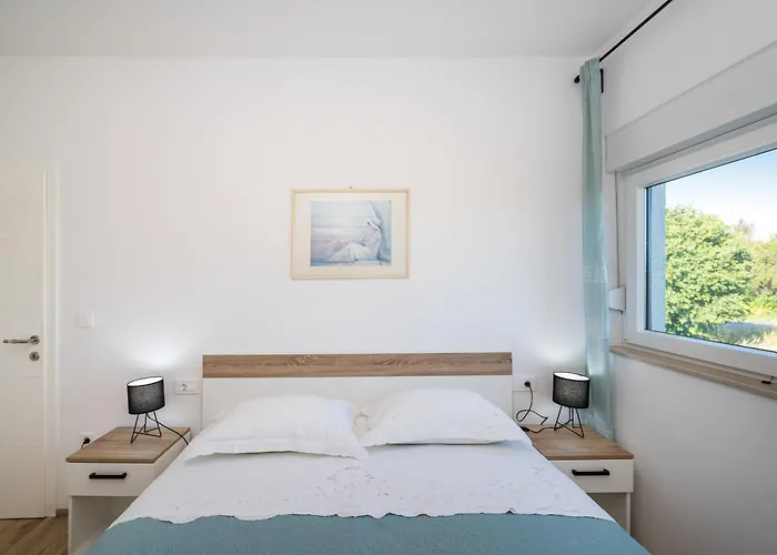 Apartment Vista Mare 2 With Heated Pool