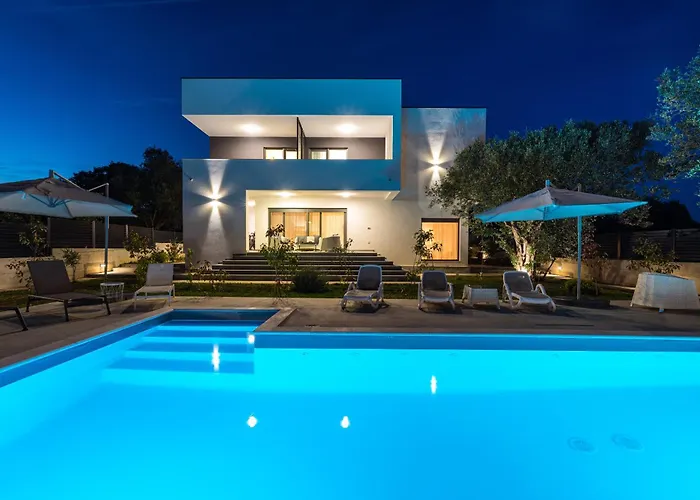 Vista Mare 2 With Heated Pool Apartman *