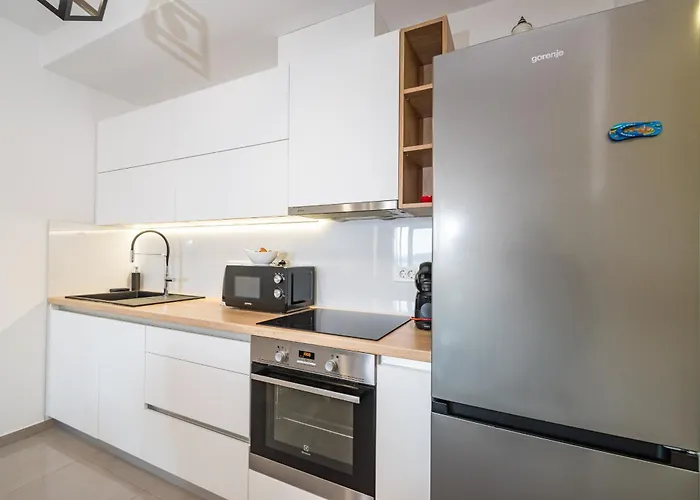 Vista Mare 2 With Heated Pool Apartman