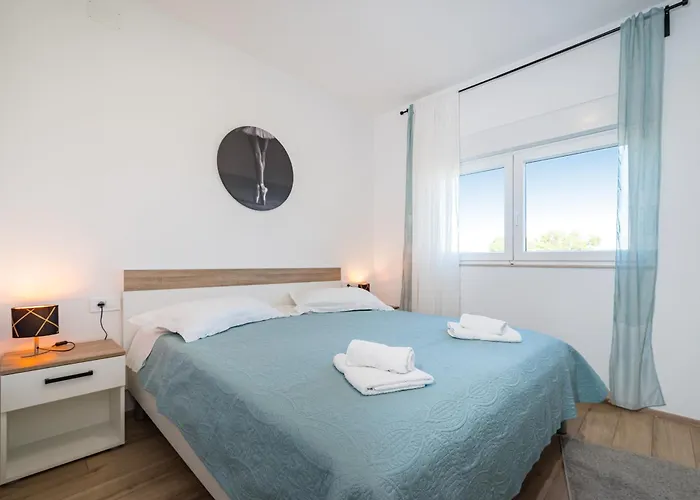 Vista Mare 2 With Heated Pool Apartment Sveti Filip i Jakov