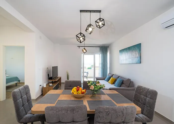 Apartman Vista Mare 2 With Heated Pool