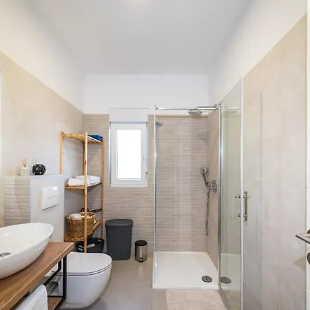 Апартаменты Vista Mare 2 With Heated Pool Свети-Филип-и-Яков